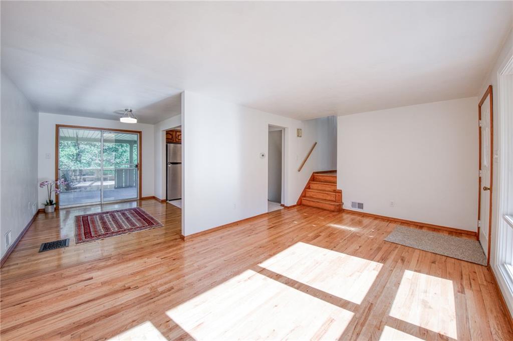 7315 Ringertown Road Export, PA 15632 - Photo 3 of 38 Living room