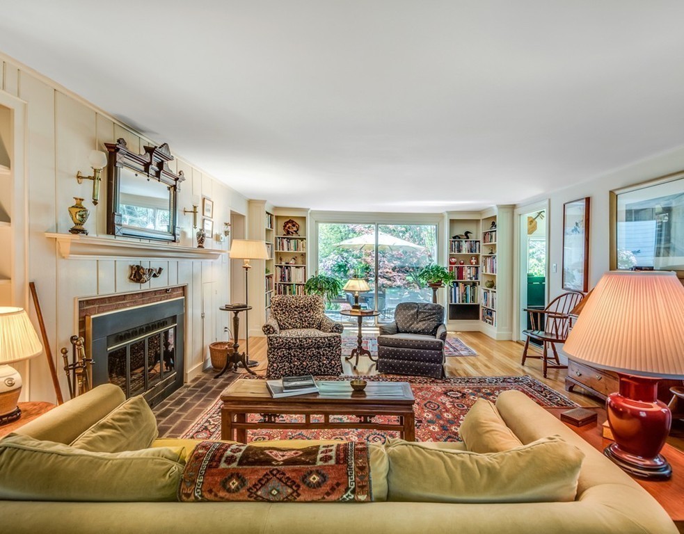 8 Cedar Road Lincoln, MA 01773 - Photo 11 of 30 Gallery Image 11