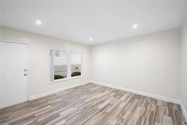 $2,050 | 2930 Fairmount Avenue, Unit B, La Crescenta, CA 91214