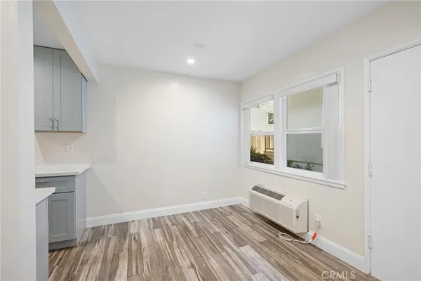 $2,050 | 2930 Fairmount Avenue, Unit B, La Crescenta, CA 91214