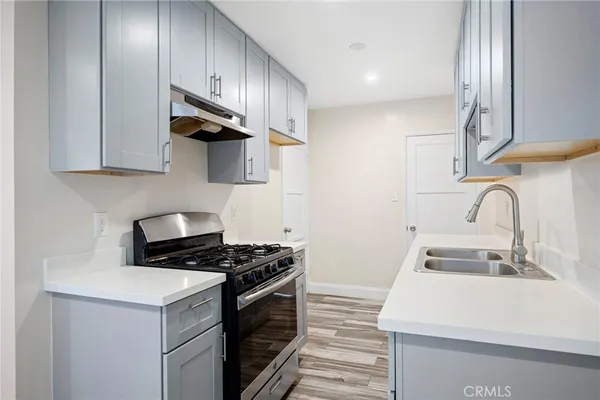 $2,050 | 2930 Fairmount Avenue, Unit B, La Crescenta, CA 91214