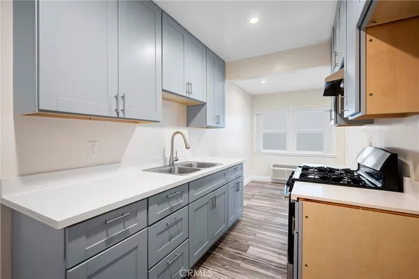 $2,050 | 2930 Fairmount Avenue, Unit B, La Crescenta, CA 91214