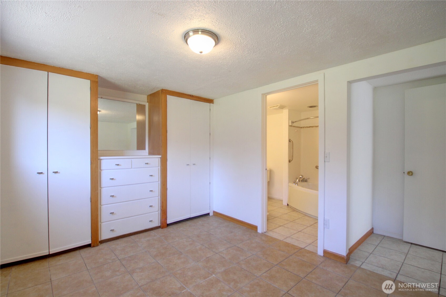 4607 Anaco Beach Road Anacortes, WA 98221 - Photo 28 of 33