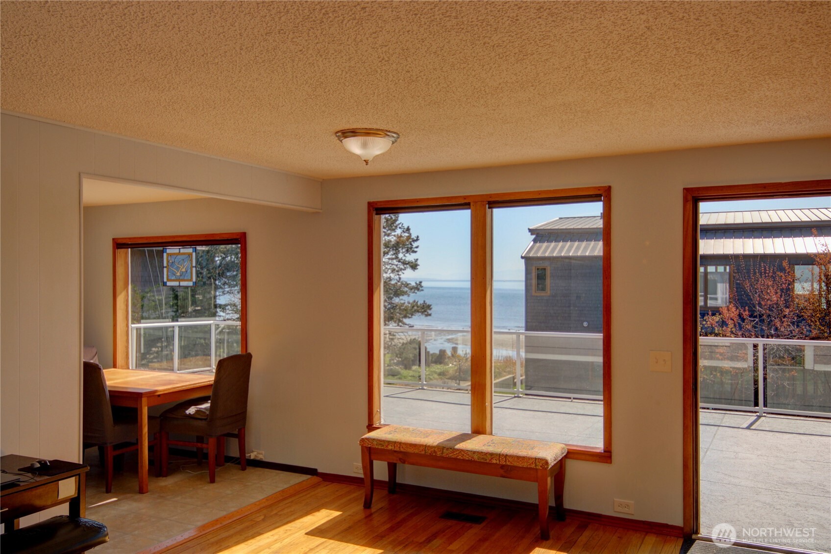 4607 Anaco Beach Road Anacortes, WA 98221 - Photo 5 of 33