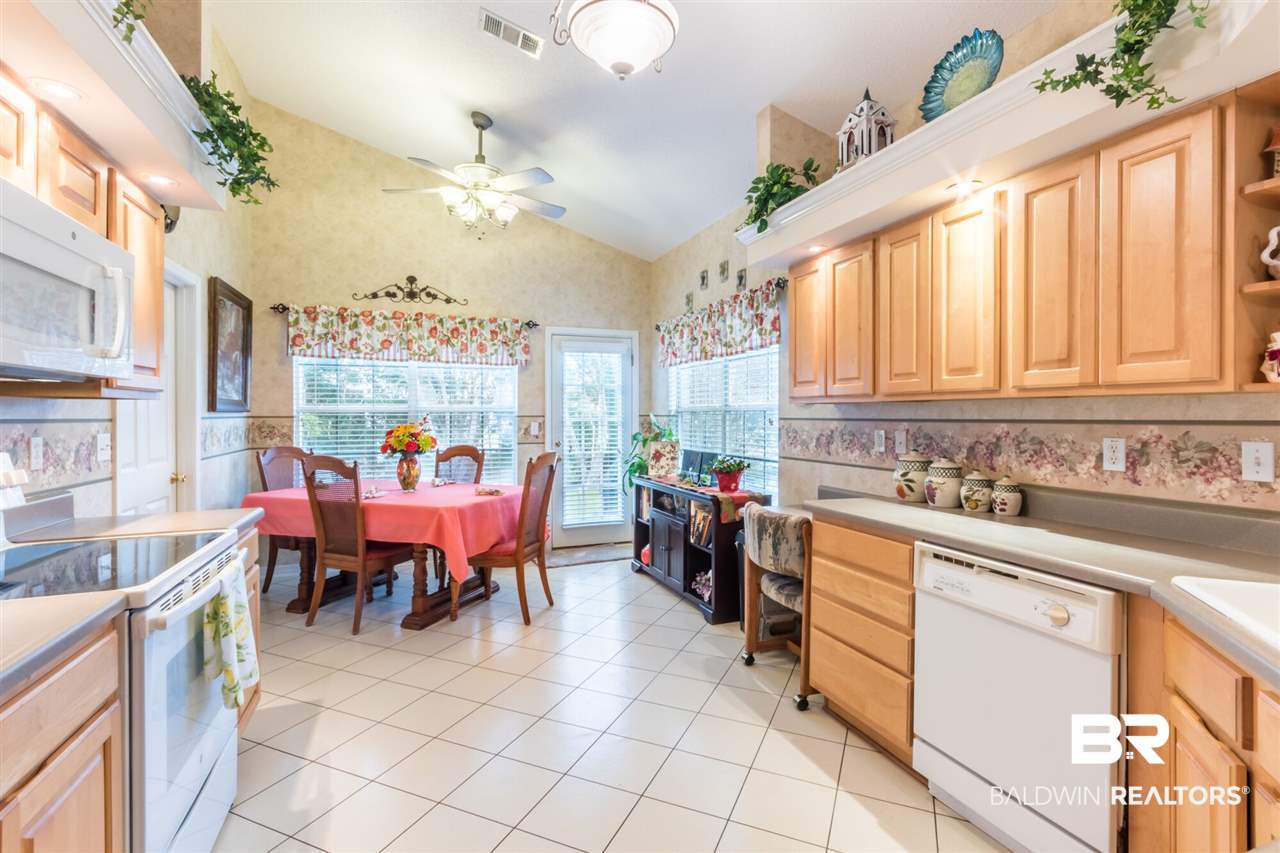 22727 Tranquil Lane Foley, AL 36535 - Photo 11 of 23 Kitchen