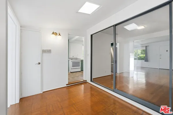$6,500 | 14529 Greenleaf Street, Sherman Oaks, CA 91403