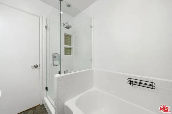 $6,500 | 14529 Greenleaf Street, Sherman Oaks, CA 91403
