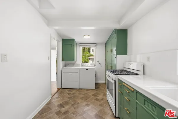 $6,500 | 14529 Greenleaf Street, Sherman Oaks, CA 91403