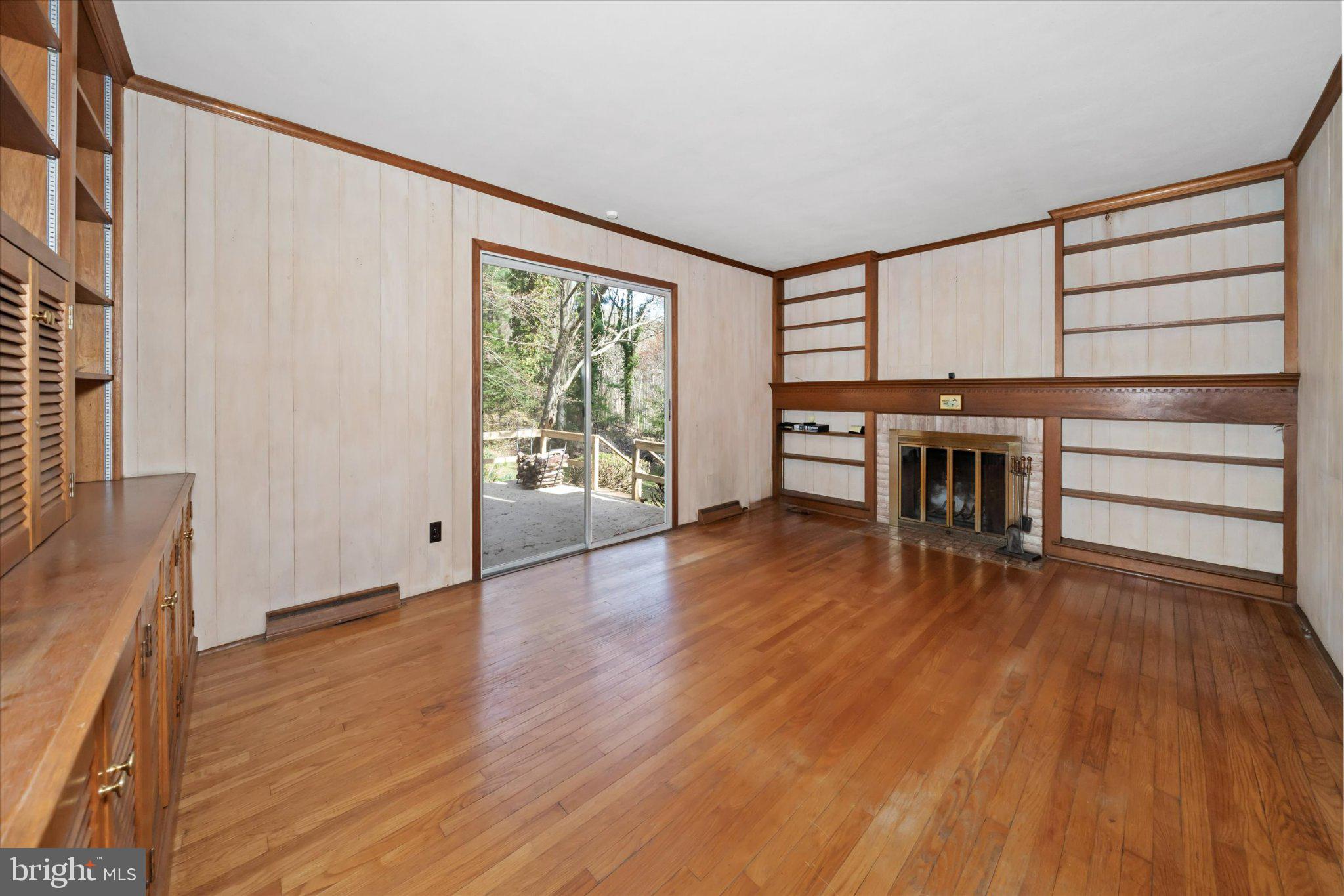 859 Yorklyn Road Hockessin, DE 19707 - Photo 11 of 28 Spacious room with serene views.