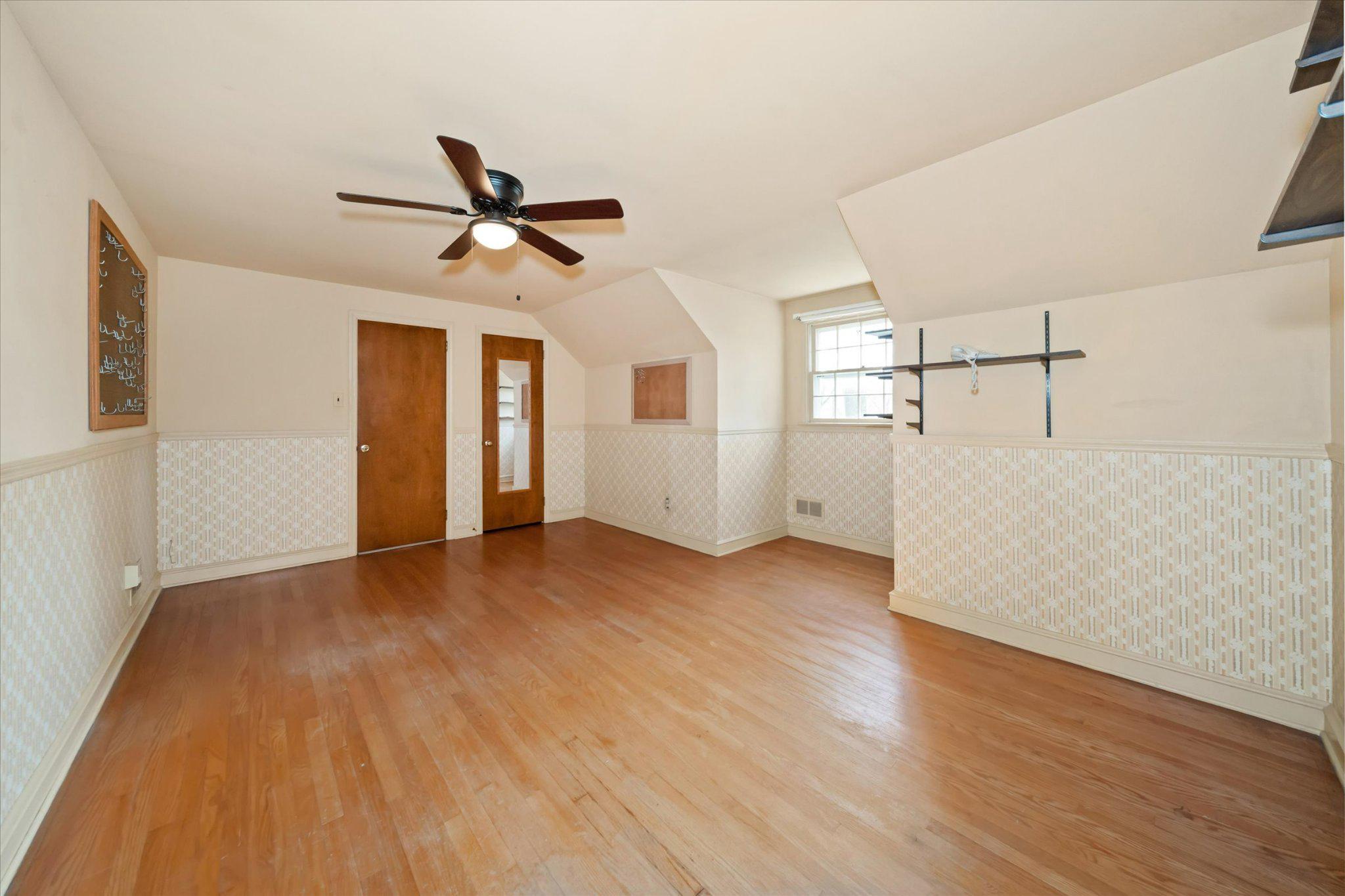 859 Yorklyn Road Hockessin, DE 19707 - Photo 19 of 28 Spacious bedroom 3 room with charming details.