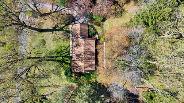 $580,000 | 859 Yorklyn Road, Hockessin, DE 19707