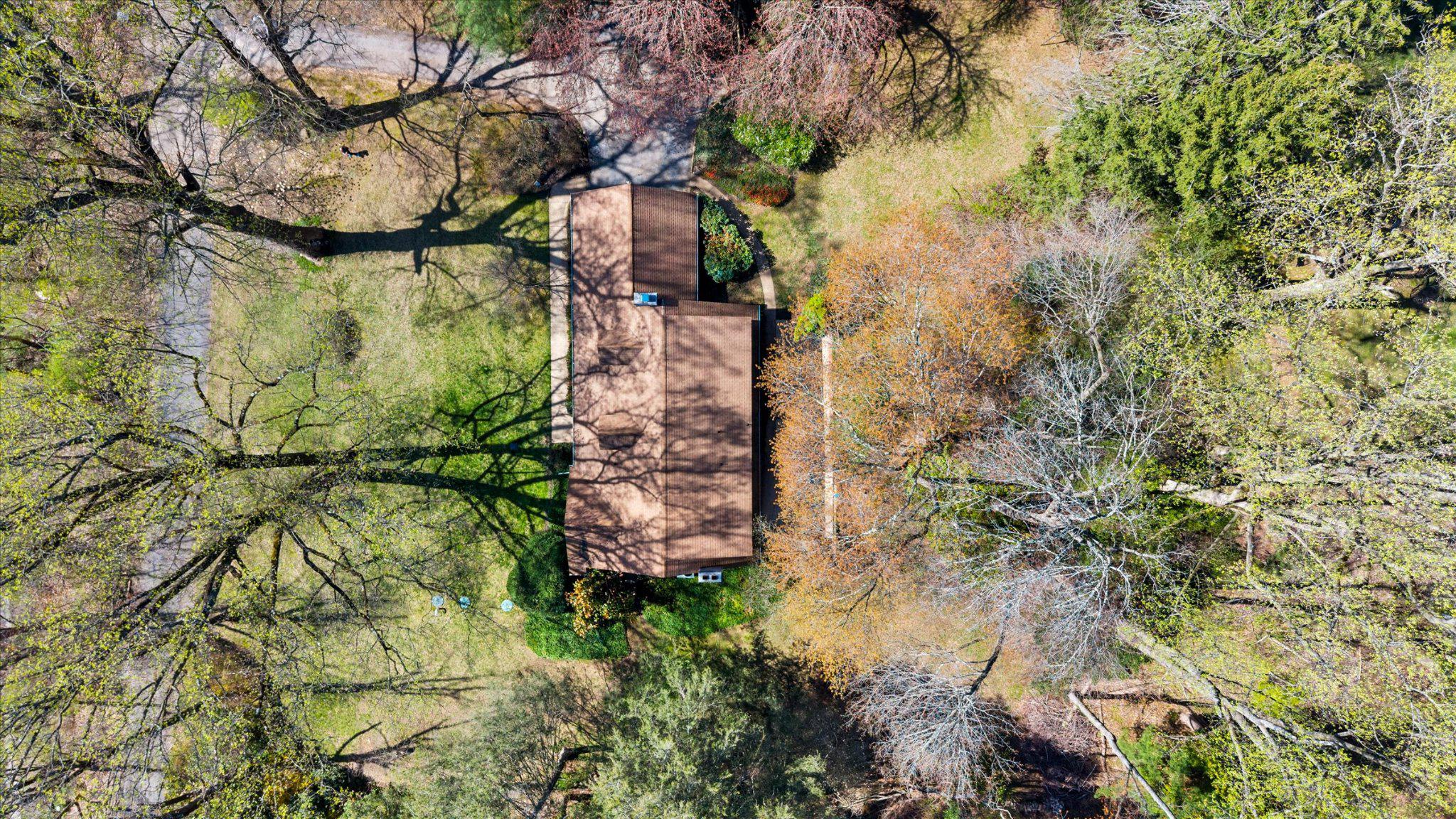 859 Yorklyn Road Hockessin, DE 19707 - Photo 2 of 28 Serene retreat