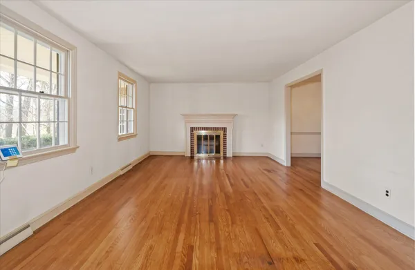 $580,000 | 859 Yorklyn Road, Hockessin, DE 19707