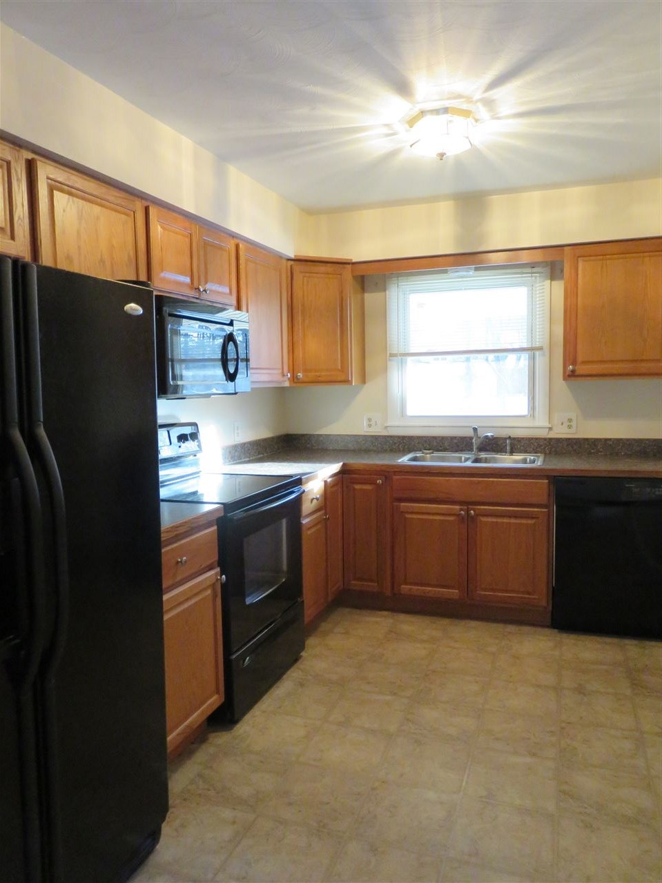 12328 South Beardslee Road Perry, MI 48872 - Photo 5 of 22 31311839-4.JPG