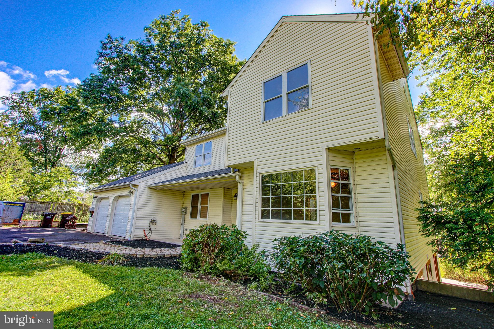 1245 Reiff Road Lansdale, PA 19446 - Photo 2 of 51 Gallery Image 2