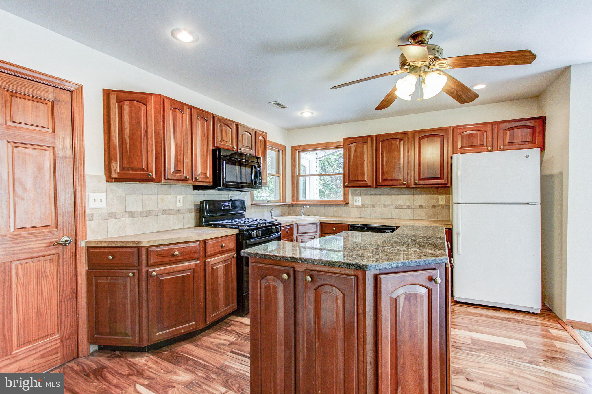 1245 Reiff Road Lansdale, PA 19446 - Photo 12 of 51 Gallery Image 12