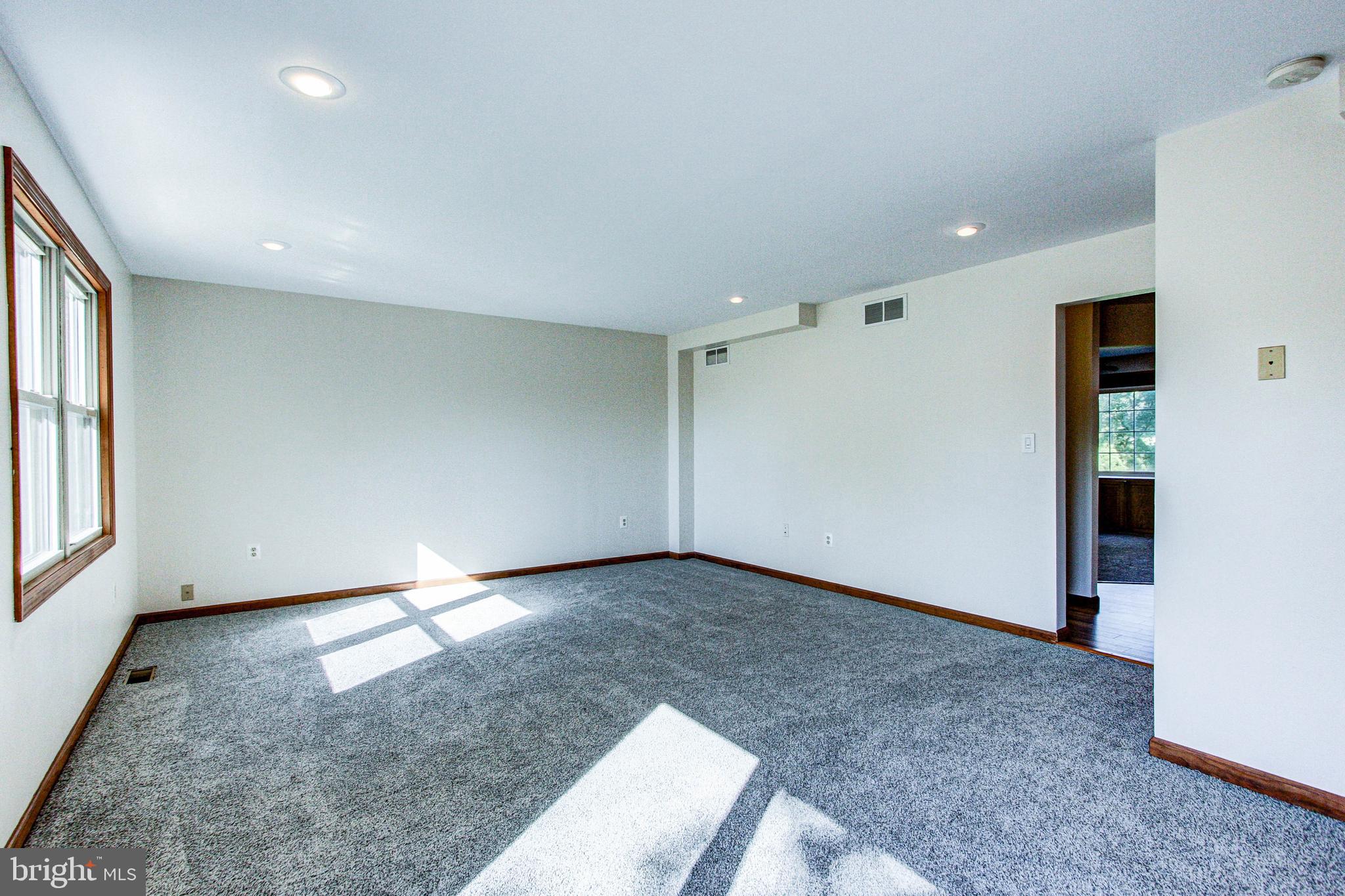 1245 Reiff Road Lansdale, PA 19446 - Photo 21 of 51 Gallery Image 21