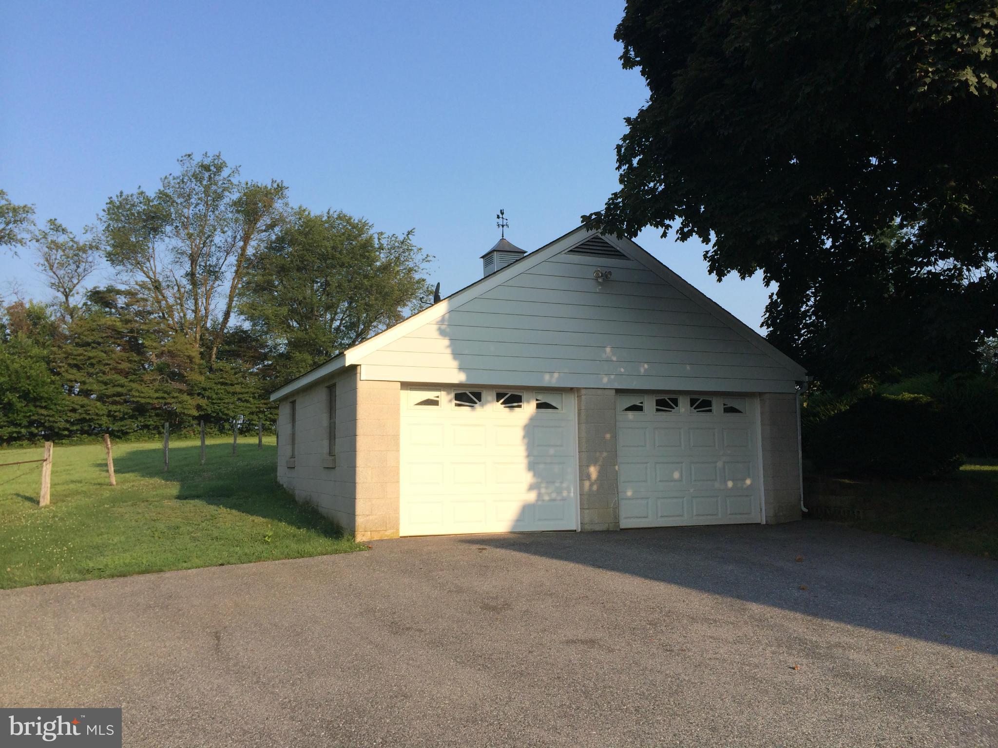 802 Long Corner Road Mount Airy, MD 21771 - Photo 4 of 30 Detached 2 car garage