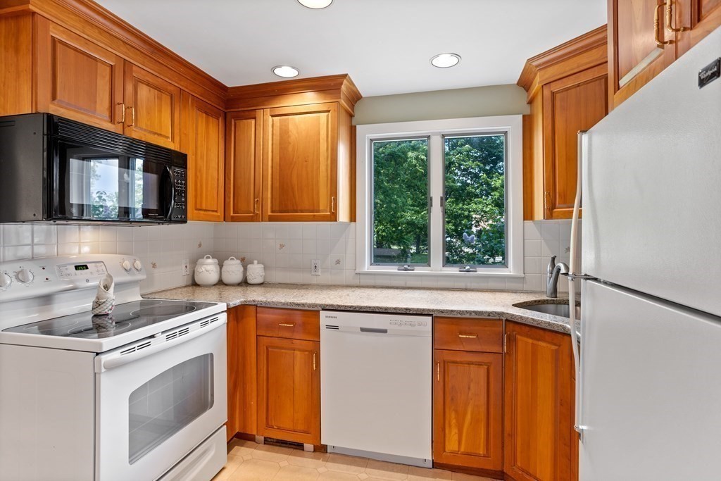 295 Davis Road Bedford, MA 01730 - Photo 10 of 42 Gallery Image 10