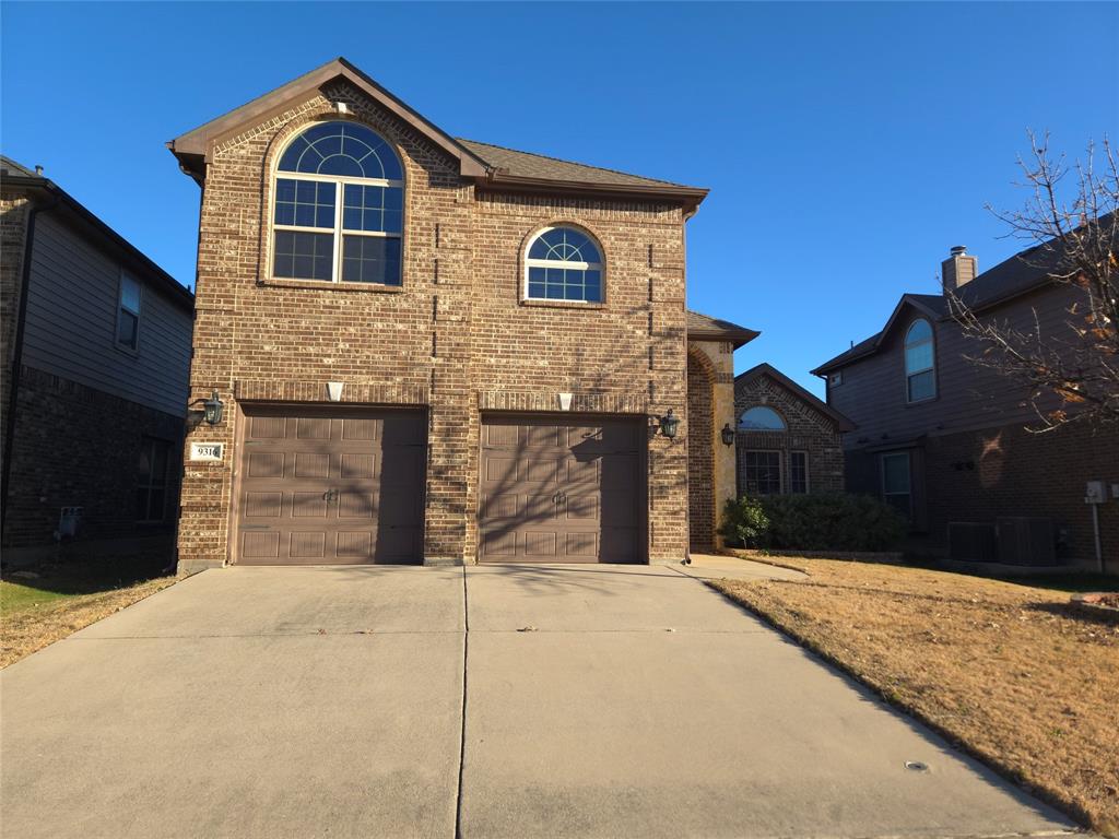 9316 Turtle Pass Fort Worth, TX 76177 - Photo 2 of 38 a front view of a house with a yard