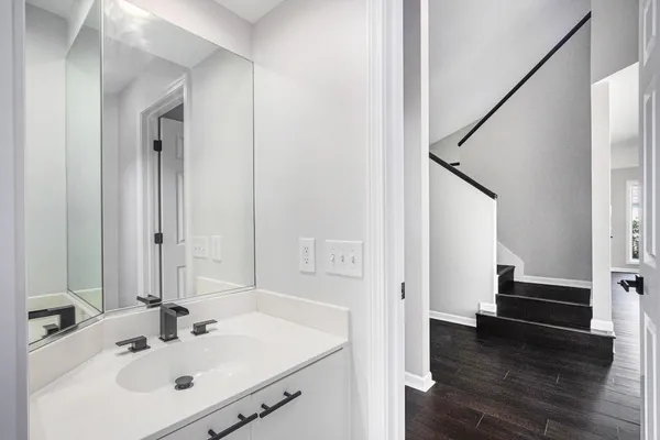 $438,000 | 1721 Fountainview Court Southeast, Caledonia, MI 49316