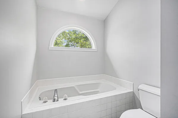 $438,000 | 1721 Fountainview Court Southeast, Caledonia, MI 49316