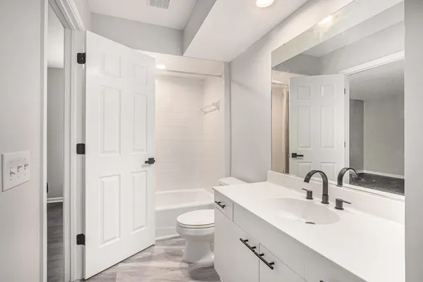 $438,000 | 1721 Fountainview Court Southeast, Caledonia, MI 49316