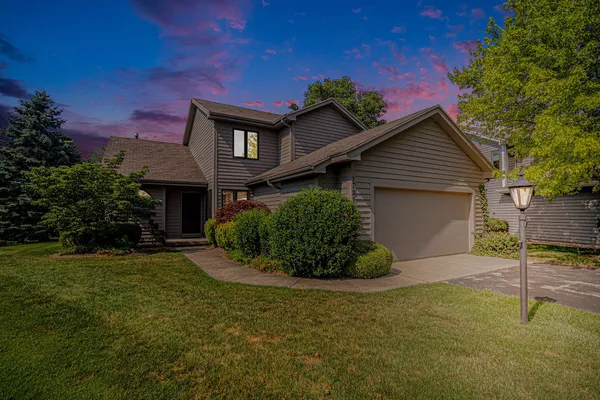 $438,000 | 1721 Fountainview Court Southeast, Caledonia, MI 49316