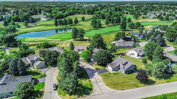 $438,000 | 1721 Fountainview Court Southeast, Caledonia, MI 49316