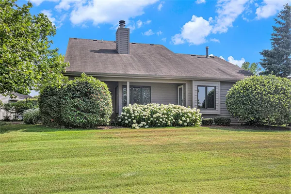 $438,000 | 1721 Fountainview Court Southeast, Caledonia, MI 49316