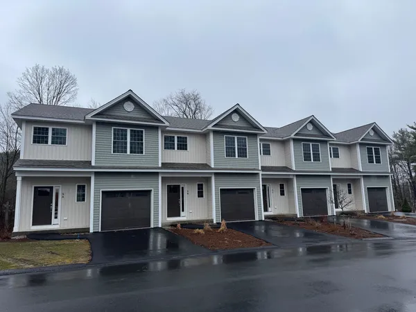 $543,982 | 5 C Dearborn Circle, Goffstown, NH 03045