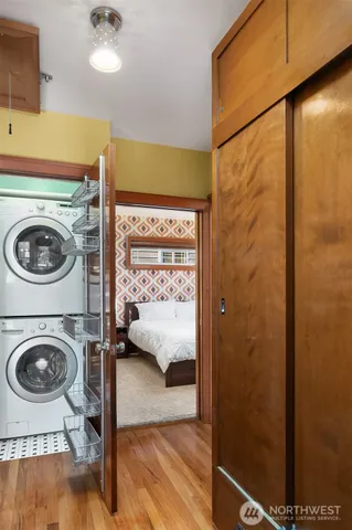 $999,950 | 5217 5th Avenue Northeast, Seattle, WA 98105