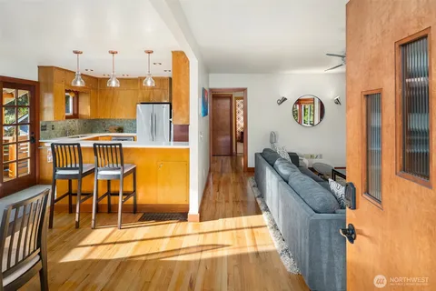 $999,950 | 5217 5th Avenue Northeast, Seattle, WA 98105