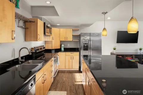 $999,950 | 5217 5th Avenue Northeast, Seattle, WA 98105