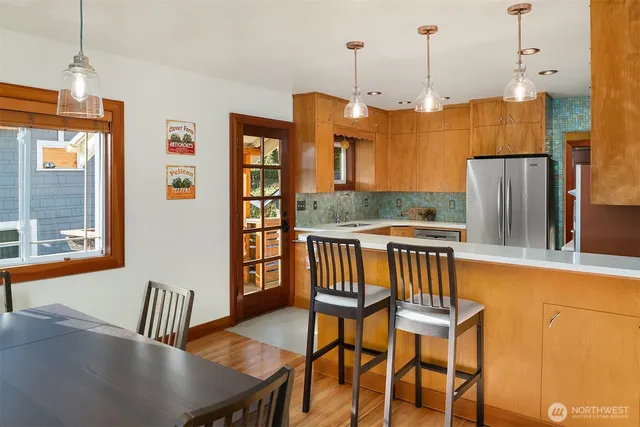 $999,950 | 5217 5th Avenue Northeast, Seattle, WA 98105