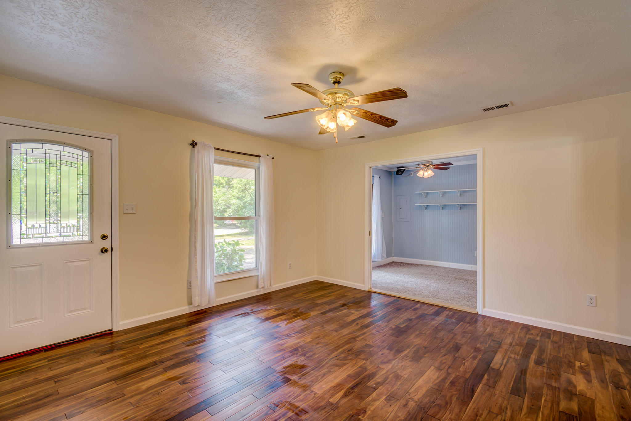 16 Lindale Lane Oak Ridge, TN 37830 - Photo 3 of 19 16 Lindale