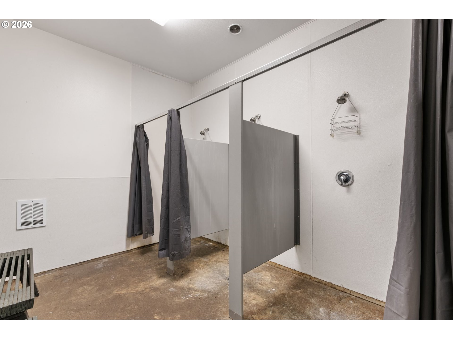 112 Bylin Road Stevenson, WA 98648 - Photo 10 of 42 a bathroom with a shower and a sink