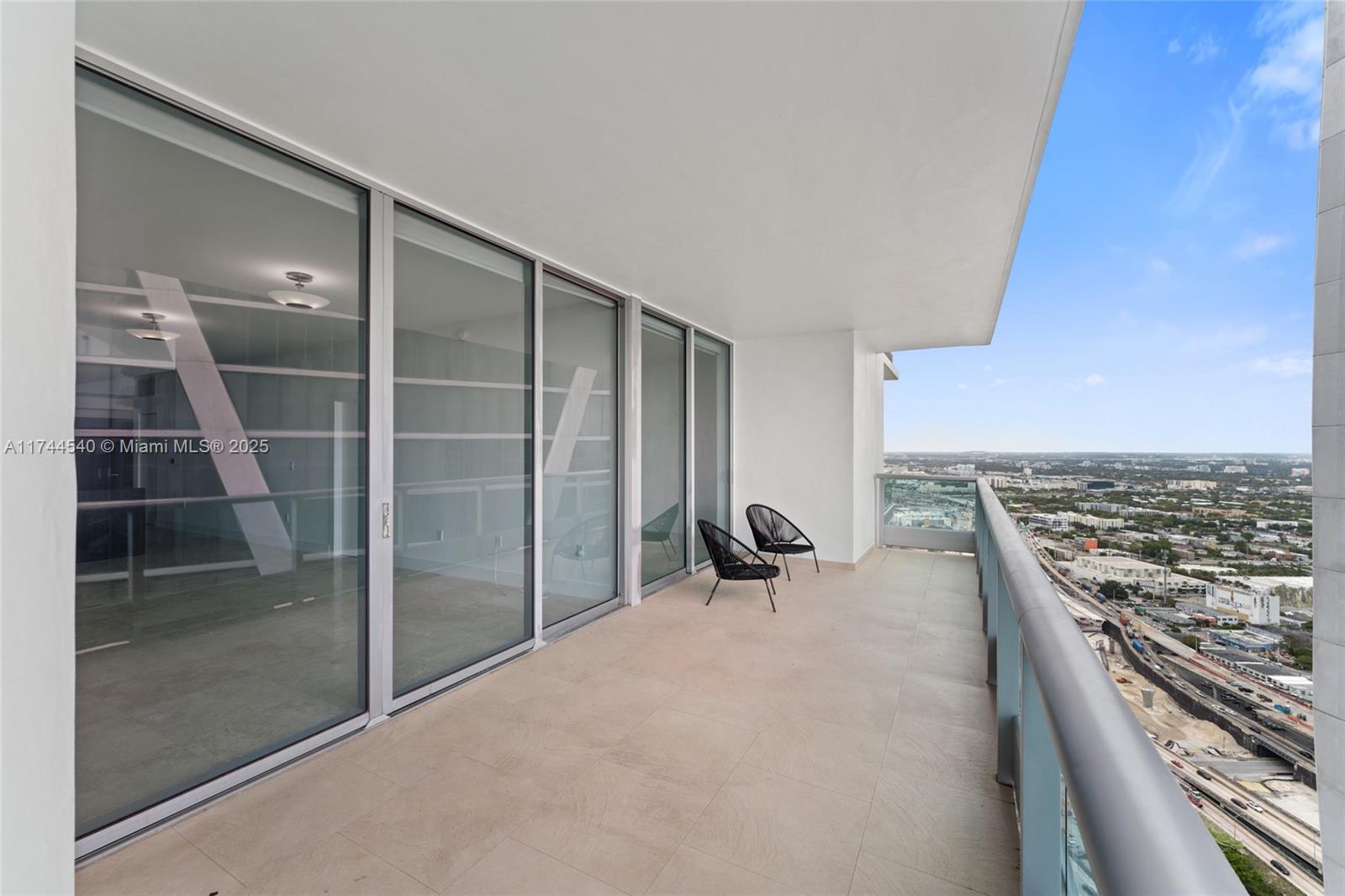 900 Biscayne Boulevard, Unit 4708 Miami, FL 33132 - Photo 22 of 39