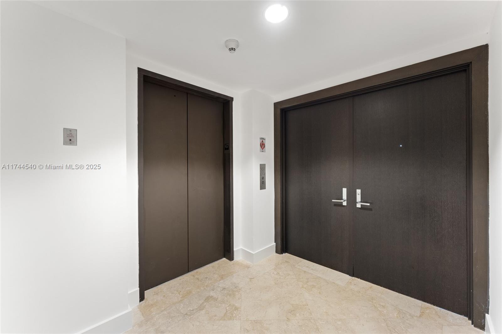 900 Biscayne Boulevard, Unit 4708 Miami, FL 33132 - Photo 30 of 39 a view of an empty room