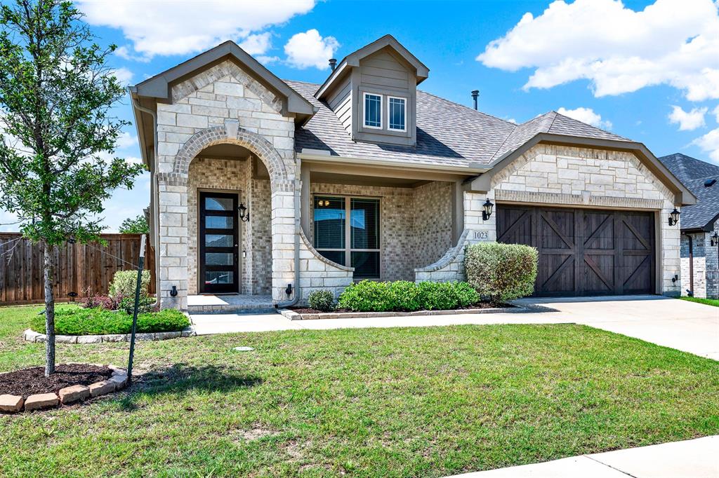 1023 Clydeview Road Forney, TX 75126 - Photo 1 of 28 Welcome Home!