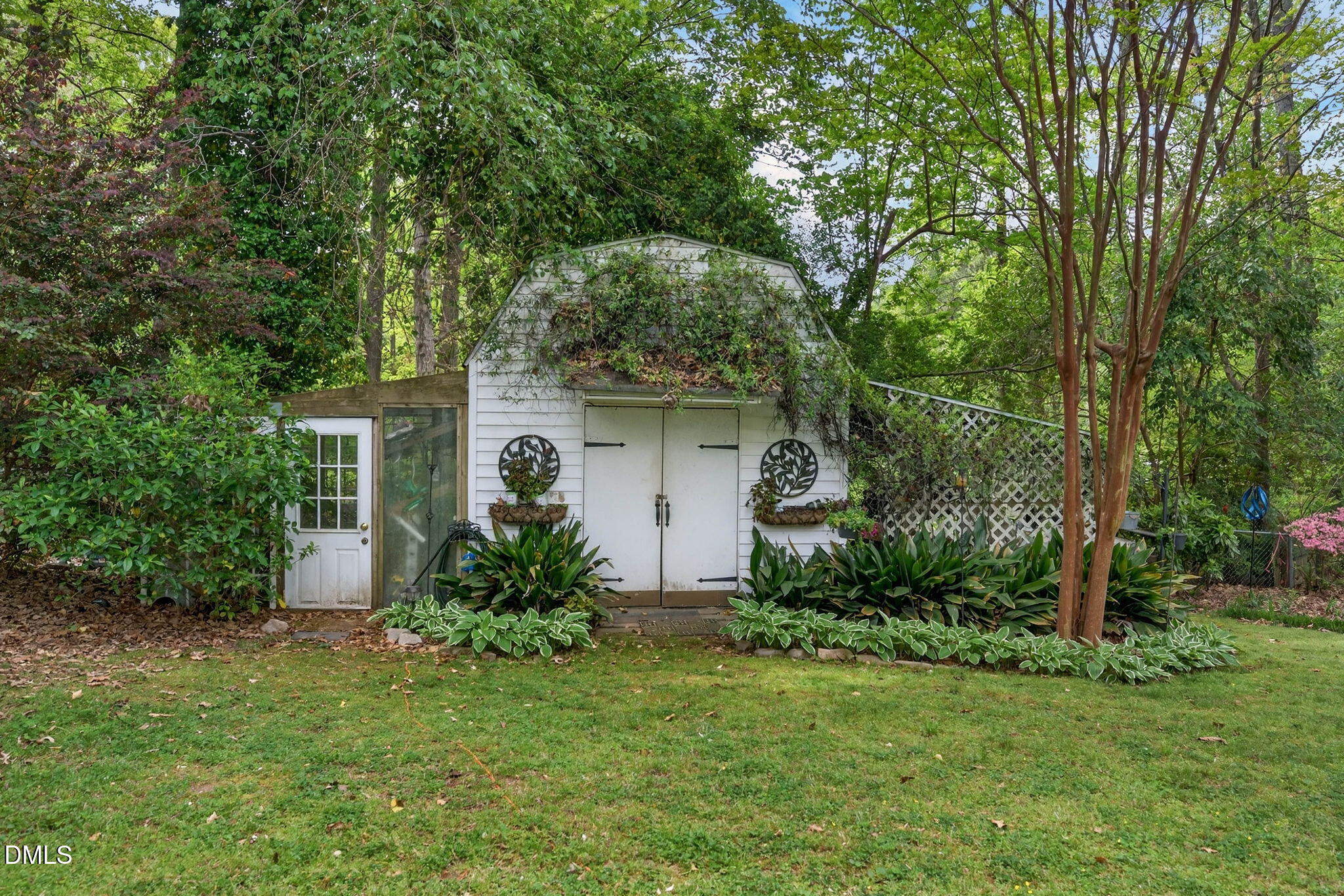 904 Hardimont Road Raleigh, NC 27609 - Photo 39 of 40 48-web-or-mls-904 Hardimont Road -48