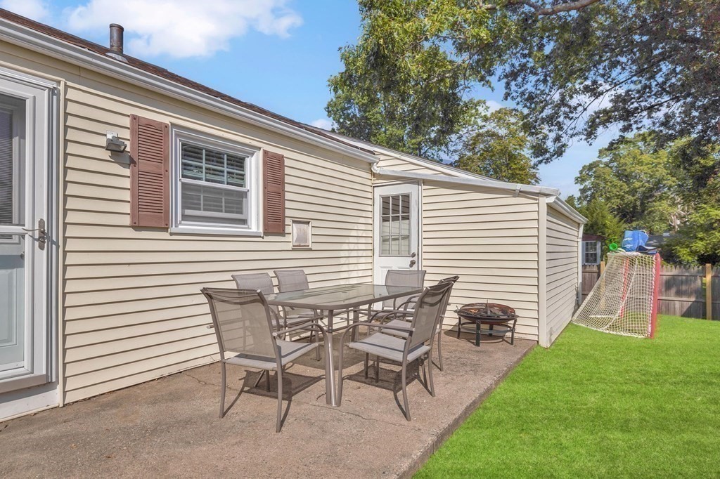 257 Winton Street Springfield, MA 01118 - Photo 34 of 42 Gallery Image 34