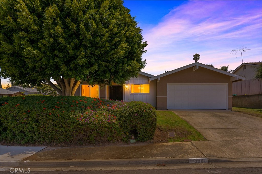 308 Retreat Court Fallbrook, CA 92028 - Photo 3 of 35