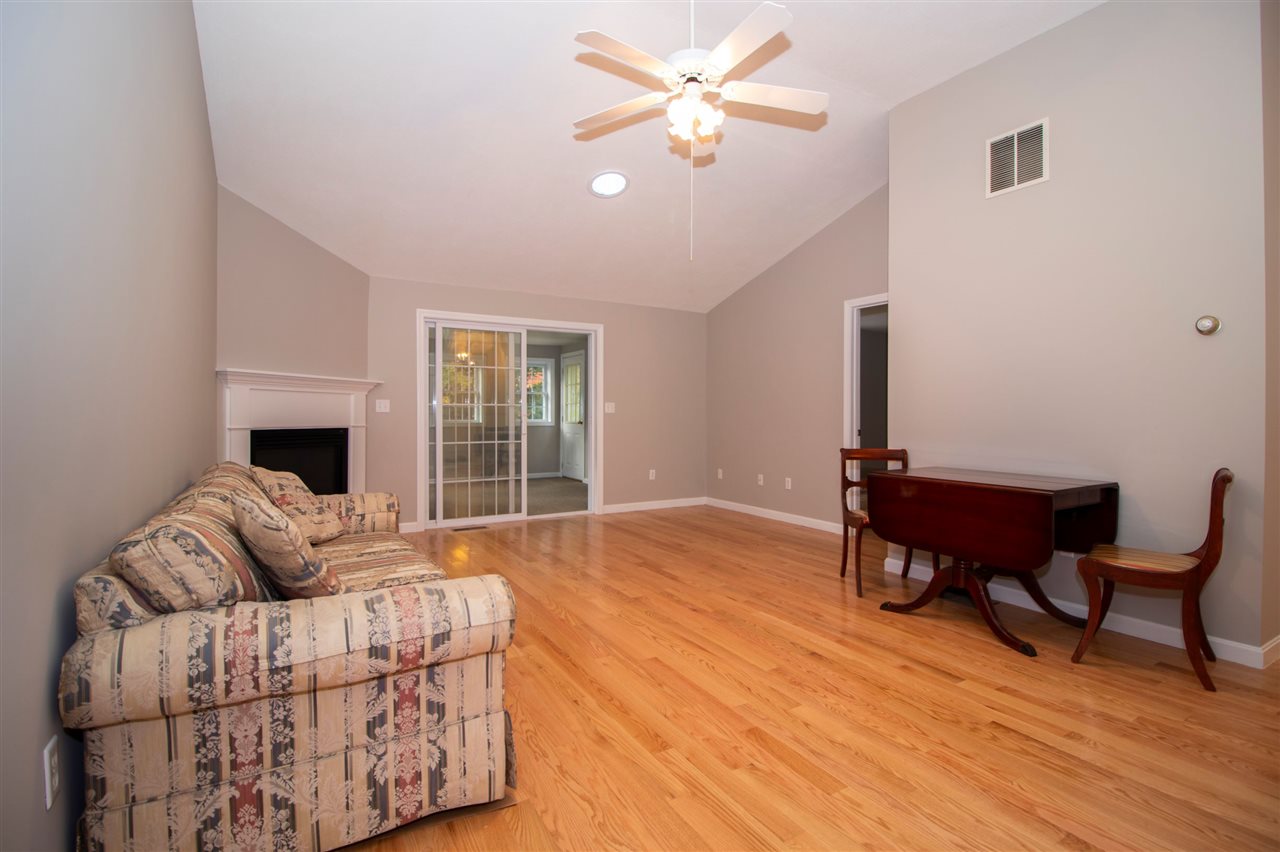 4 Devon Road Hampstead, NH 03841 - Photo 11 of 40