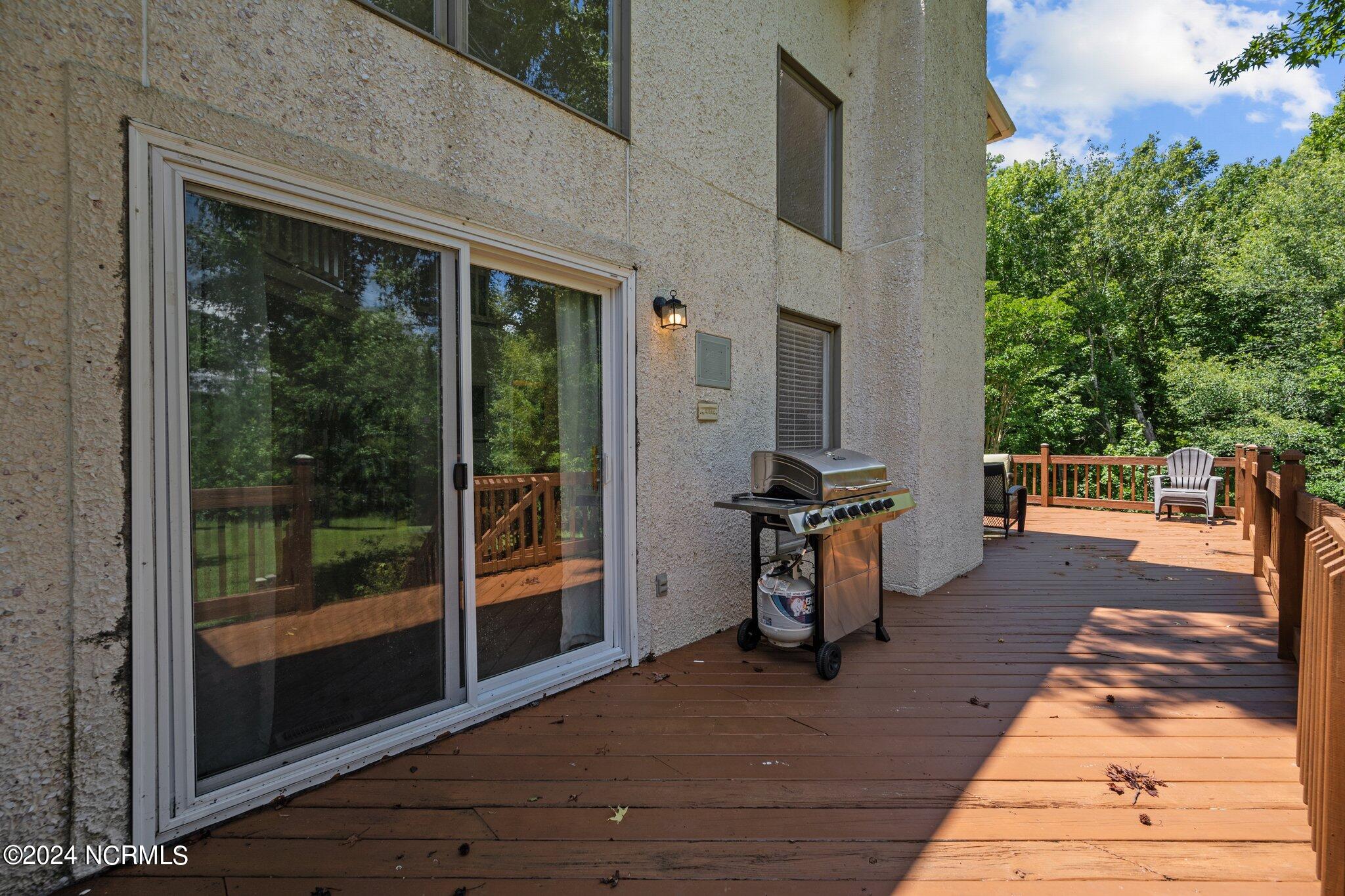 1018 Mill Run Road Sneads Ferry, NC 28460 - Photo 31 of 50 38-web-or-mls-08