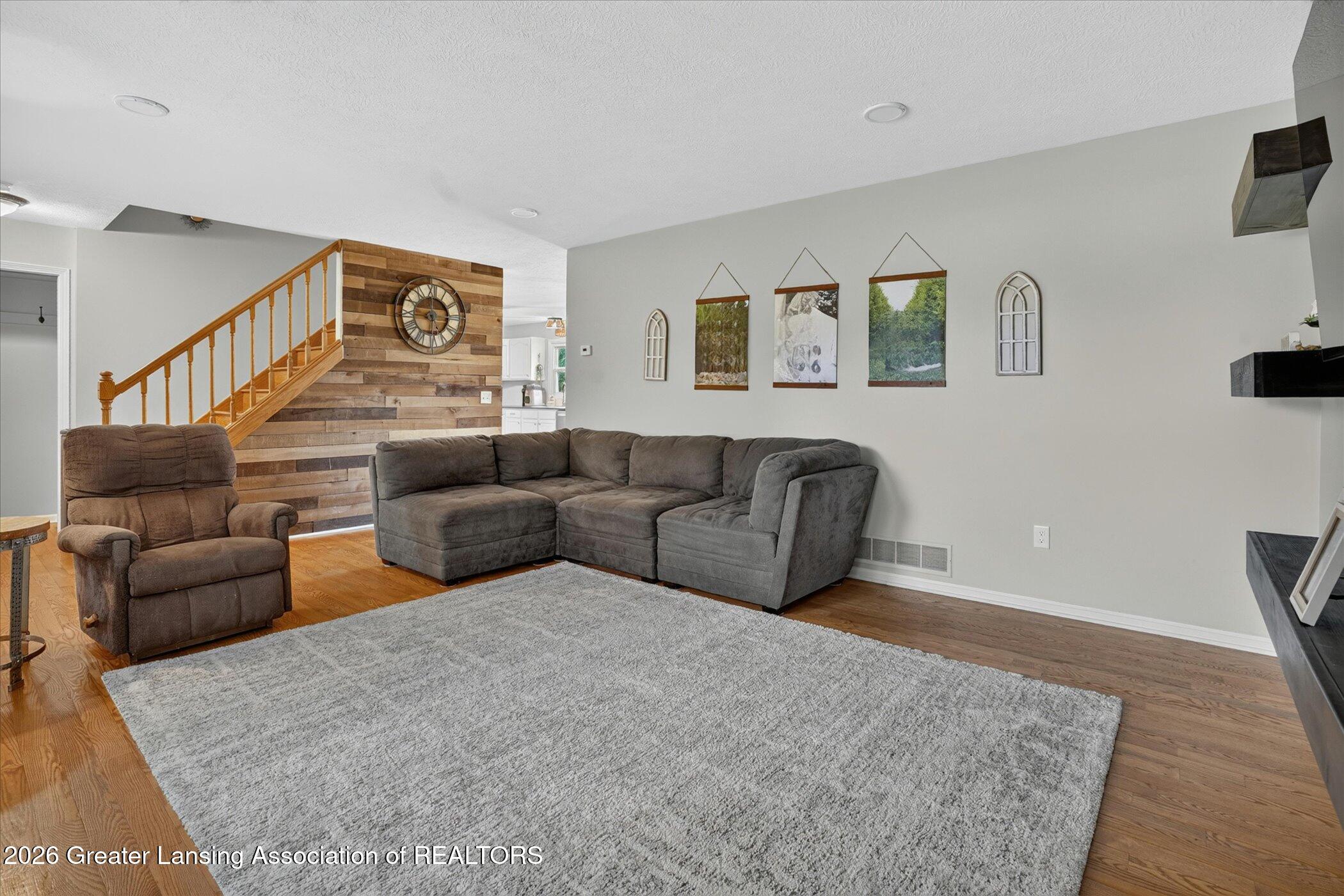 2999 Eden Road Leslie, MI 49251 - Photo 12 of 65 12-2999-Eden-Rd-Leslie-MI-49251-WindowSt