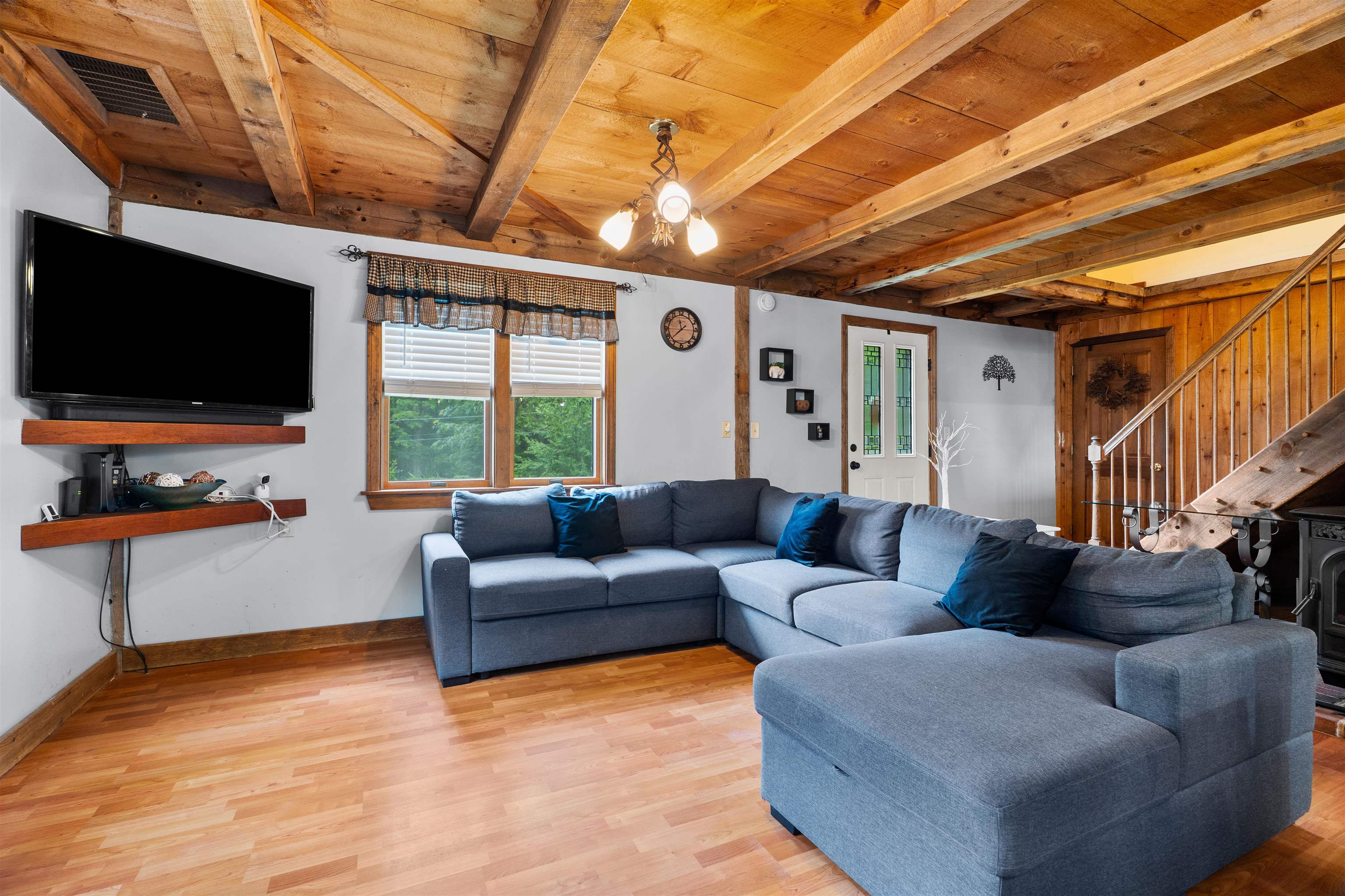 69 Mountain Road Deerfield, NH 03037 - Photo 11 of 36