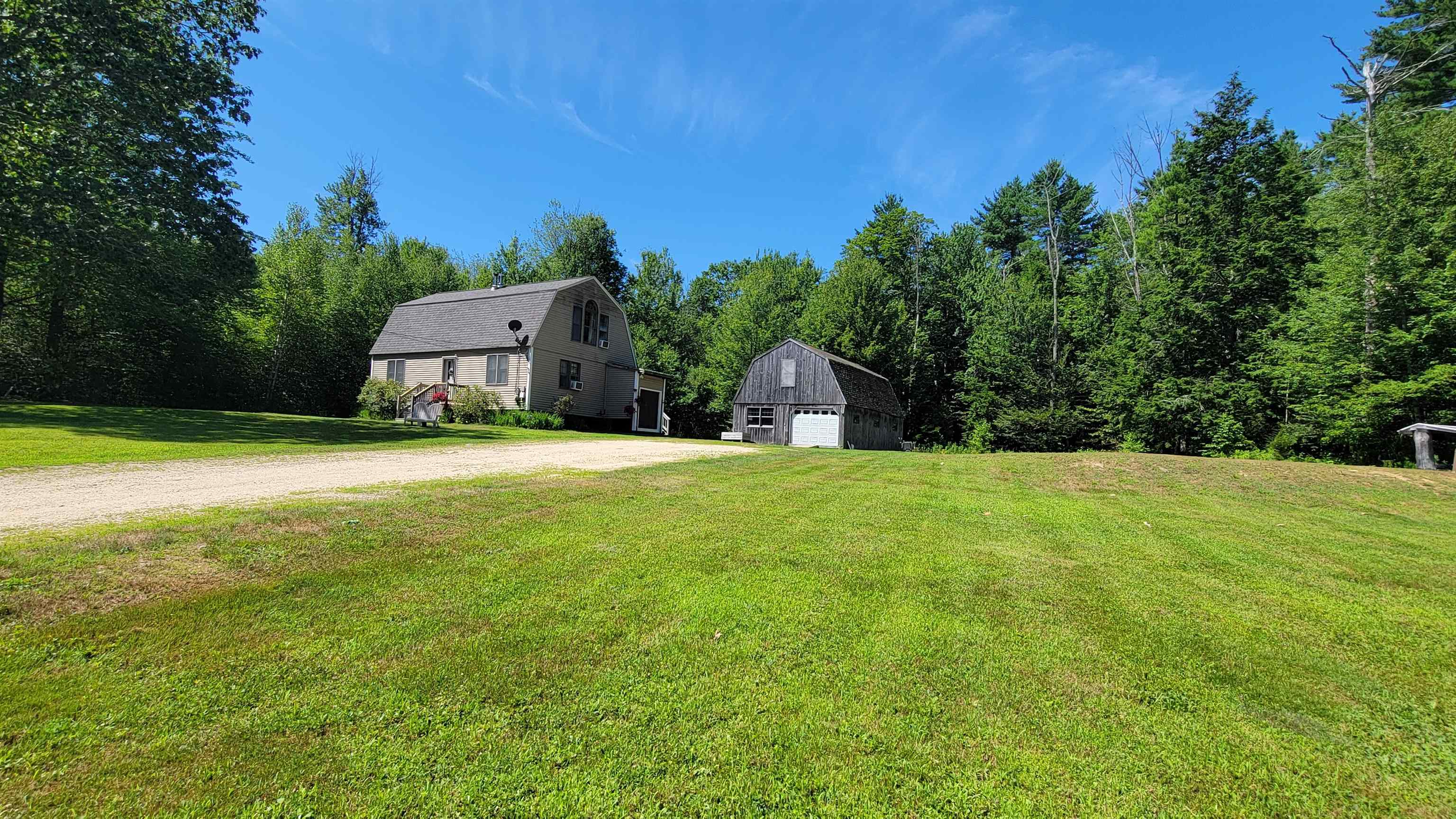 69 Mountain Road Deerfield, NH 03037 - Photo 3 of 36
