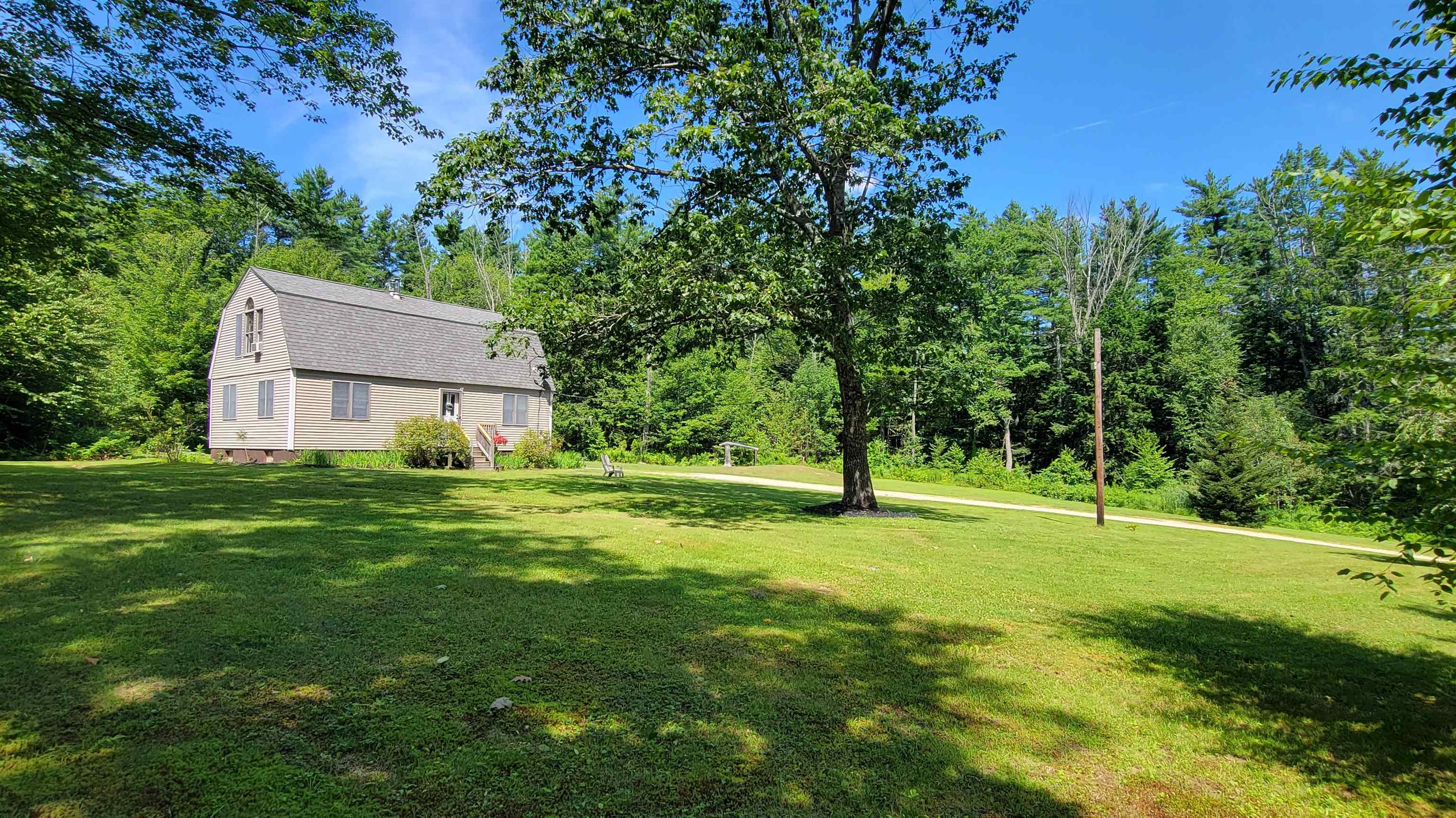 69 Mountain Road Deerfield, NH 03037 - Photo 4 of 36
