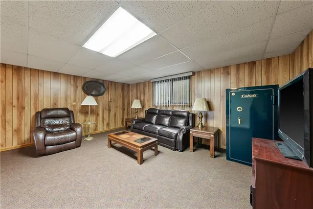 $149,999 | 2903 Northeast 56 Terrace, Gladstone, MO 64119